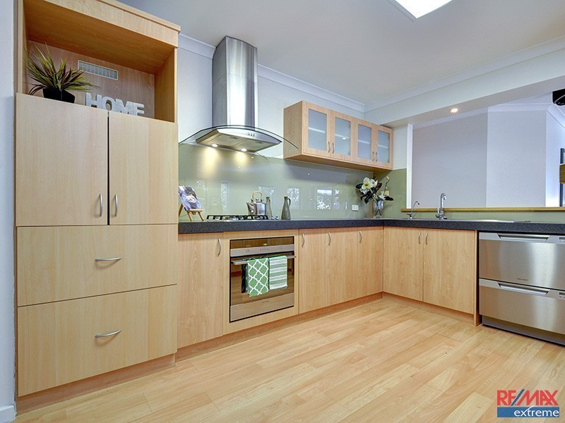 86 Willespie Drive, Pearsall WA 6065