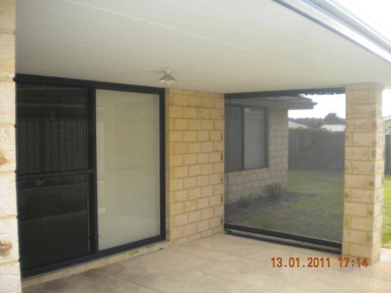 28 Watkins Loop, Tapping WA 6065