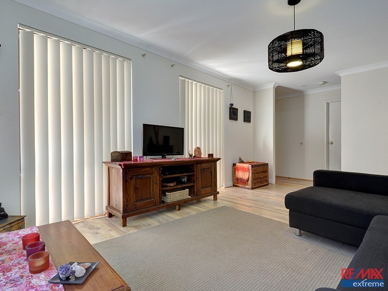 2 McKee Place, Kingsley WA 6026