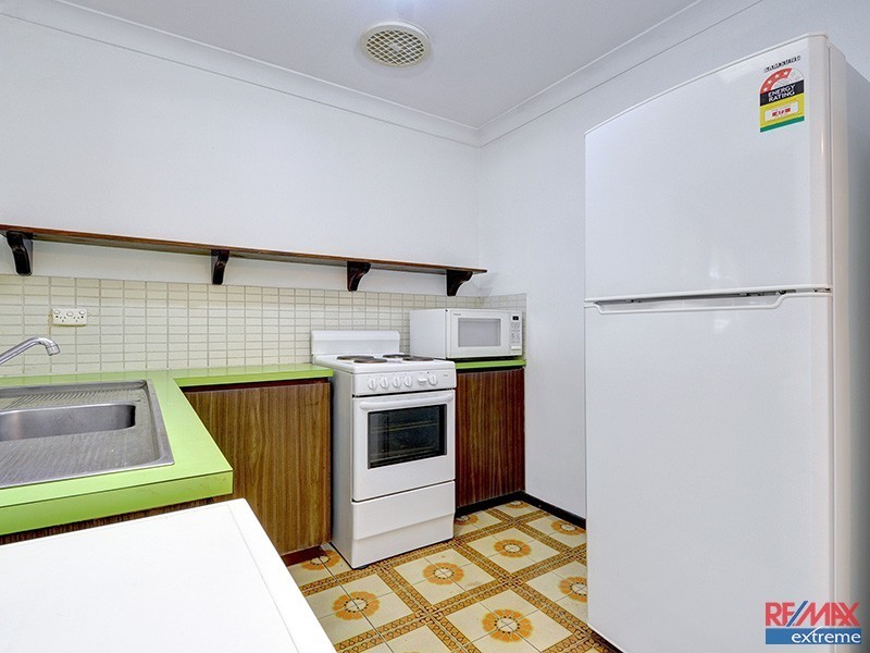 12 Kamara Court, Wanneroo WA 6065