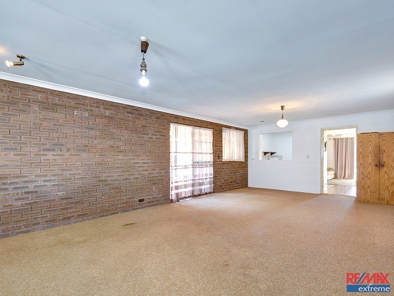 12 Kamara Court, Wanneroo WA 6065