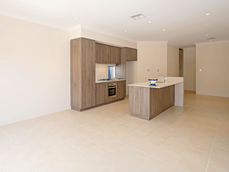 12b Dania Way, Butler WA 6036