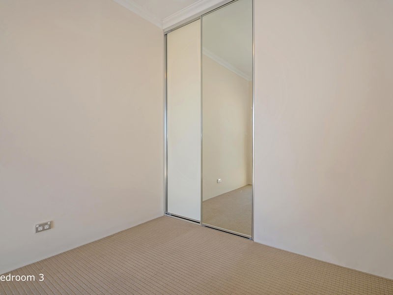 12b Dania Way, Butler WA 6036