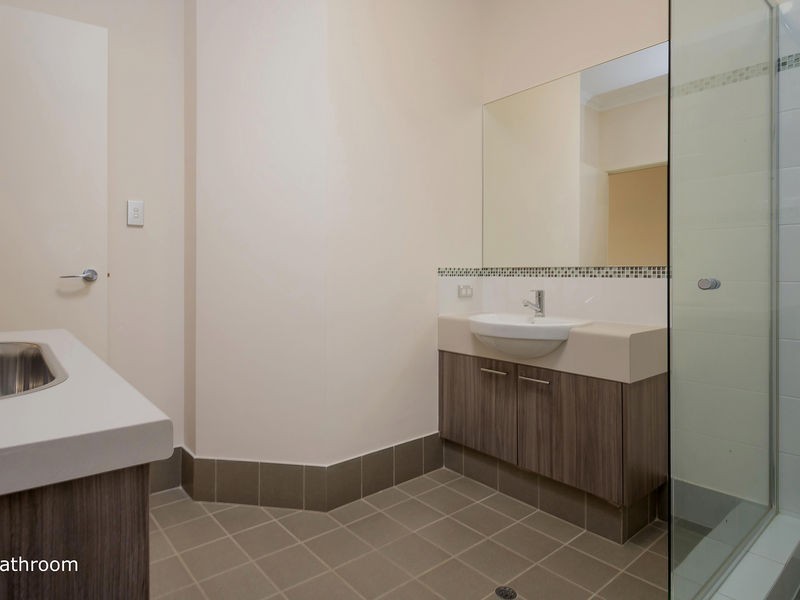 12b Dania Way, Butler WA 6036