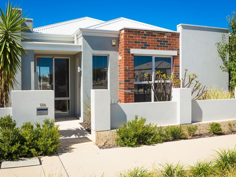 12b Dania Way, Butler WA 6036