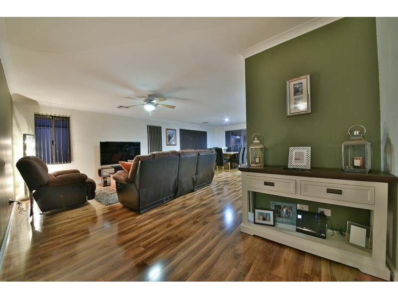 58 Liriope Parkway, Sinagra WA 6065
