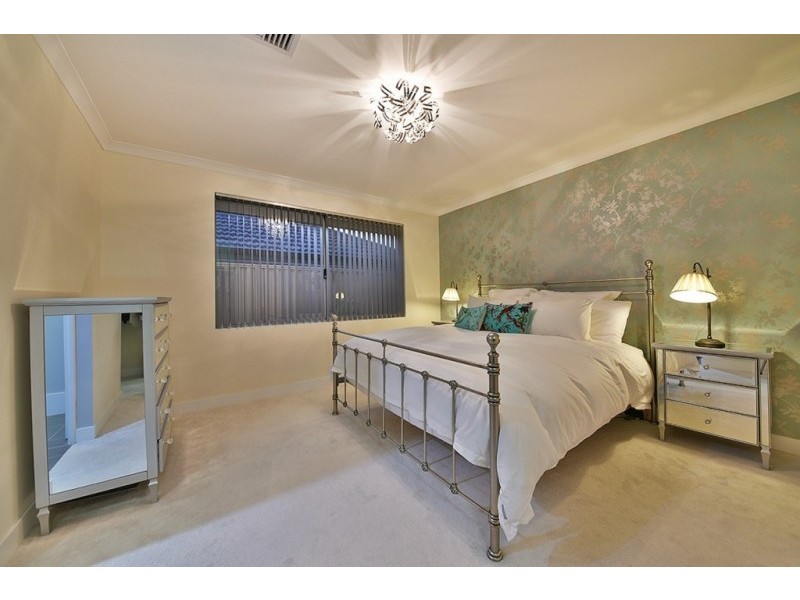 58 Liriope Parkway, Sinagra WA 6065