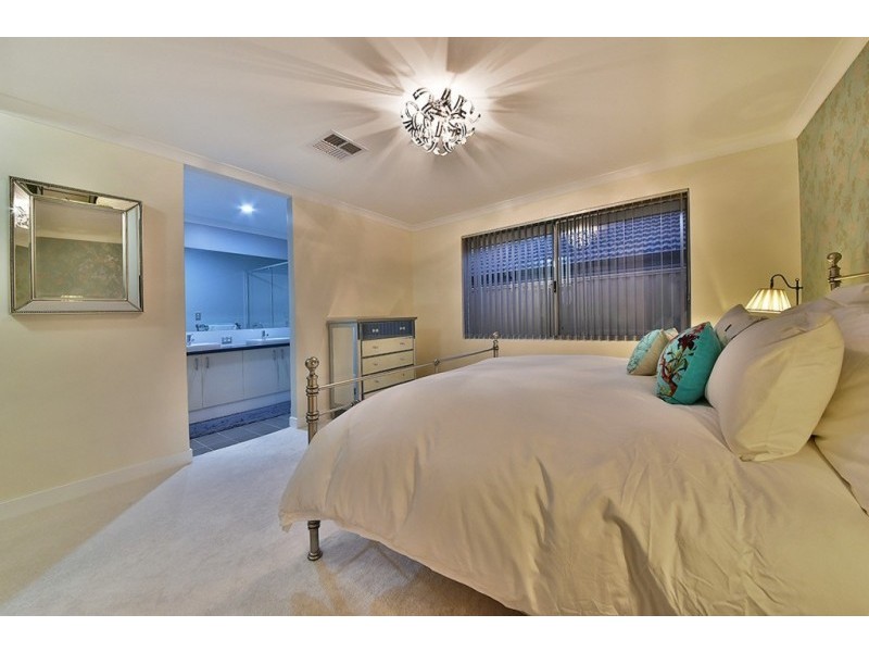 58 Liriope Parkway, Sinagra WA 6065