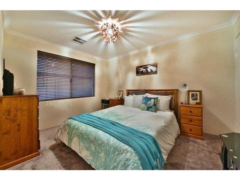 58 Liriope Parkway, Sinagra WA 6065