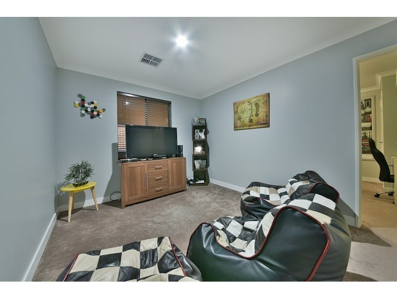58 Liriope Parkway, Sinagra WA 6065