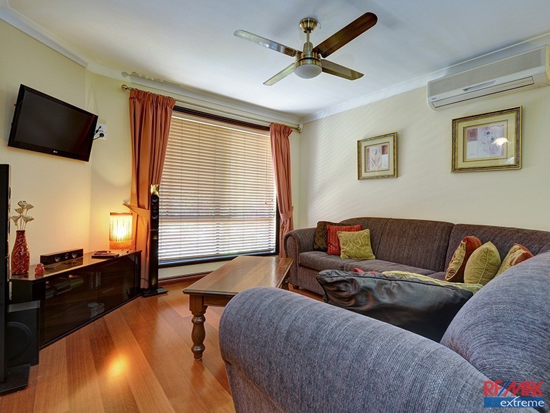 10 Theba Court, Heathridge WA 6027