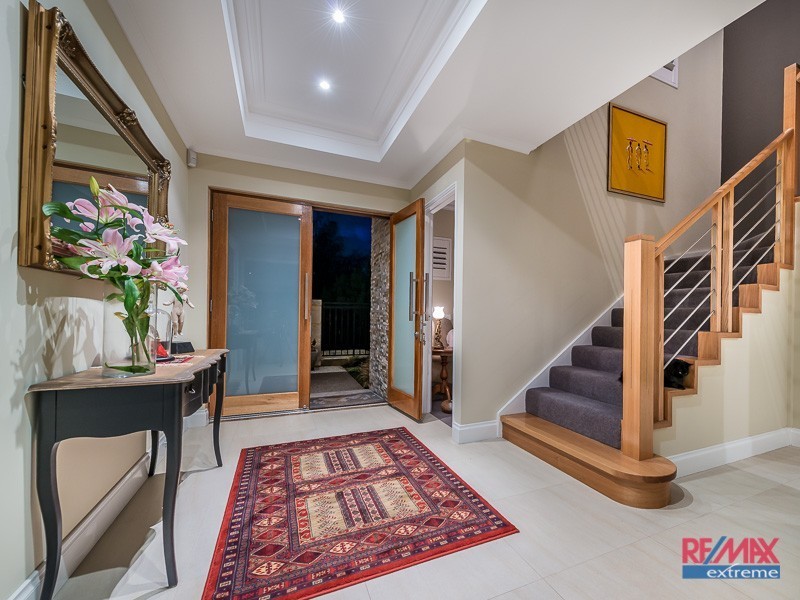 2 Windmill Circle*, Burns Beach WA 6028