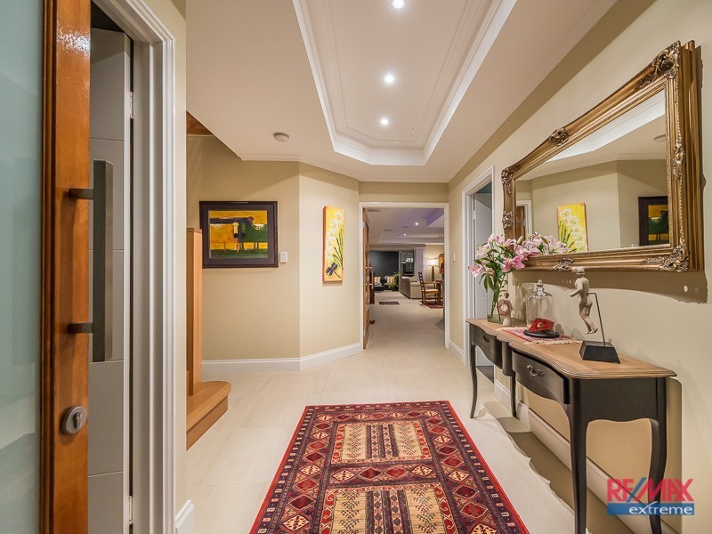 2 Windmill Circle*, Burns Beach WA 6028