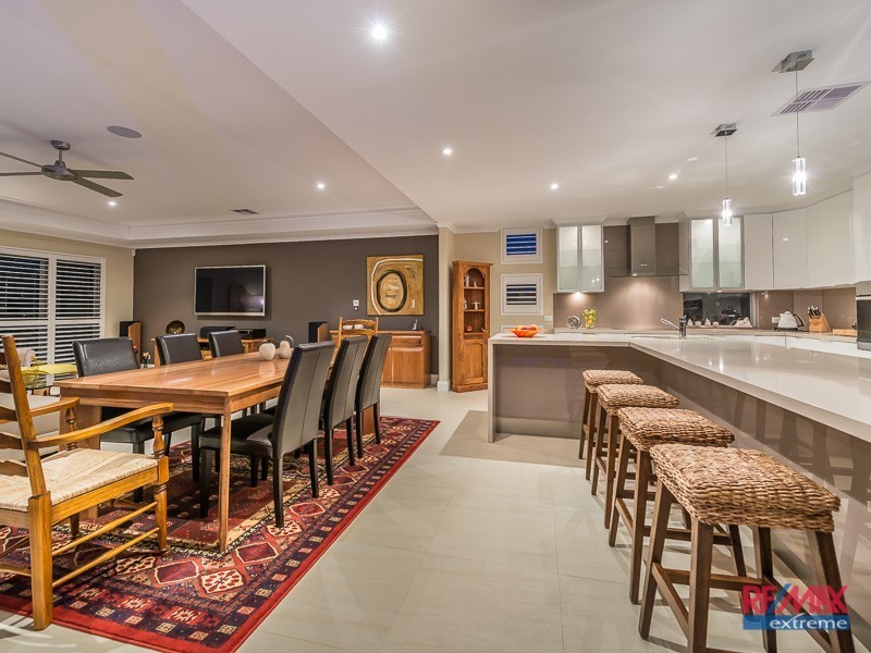 2 Windmill Circle*, Burns Beach WA 6028