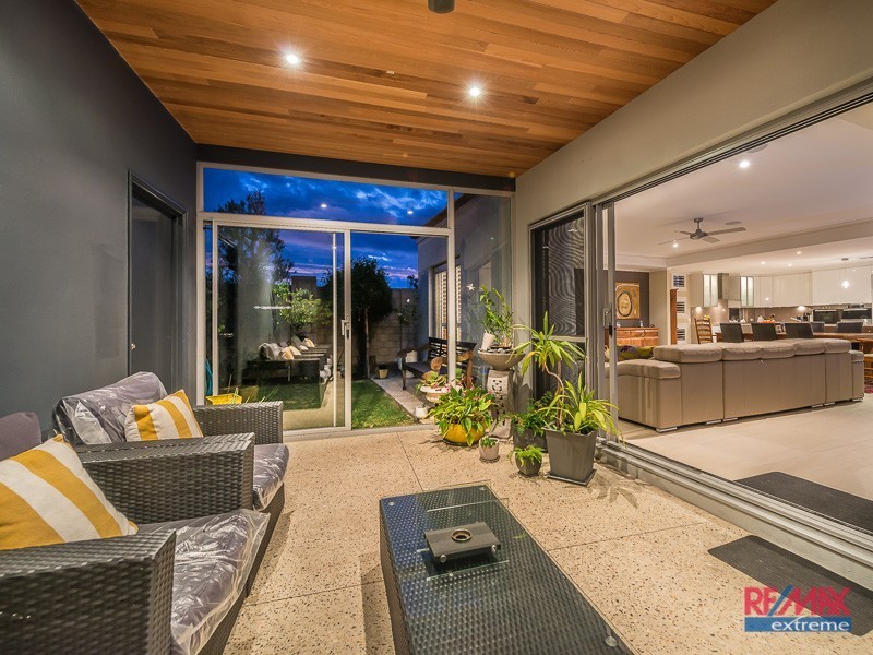 2 Windmill Circle*, Burns Beach WA 6028