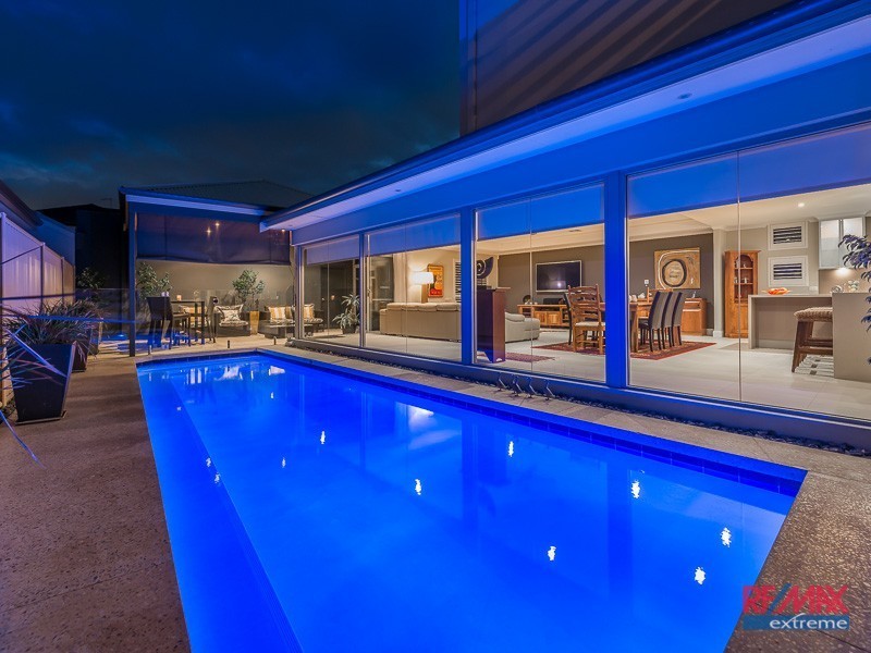 2 Windmill Circle*, Burns Beach WA 6028