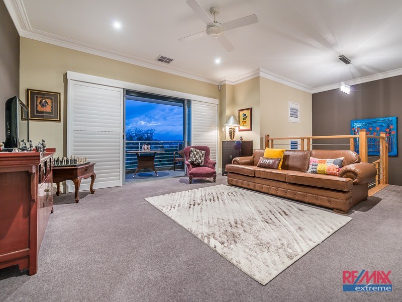 2 Windmill Circle*, Burns Beach WA 6028