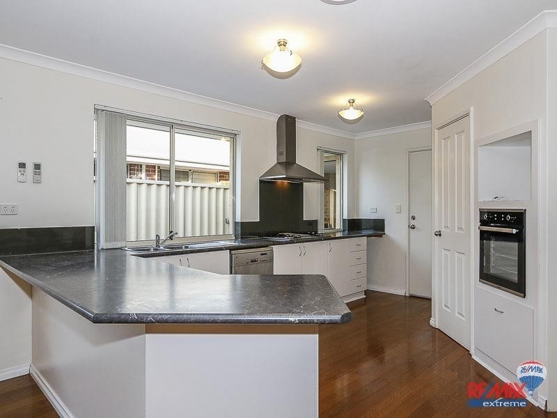 18 Featherstone Gardens, Butler WA 6036