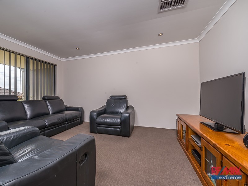 15 Cruiser Turn, Landsdale WA 6065