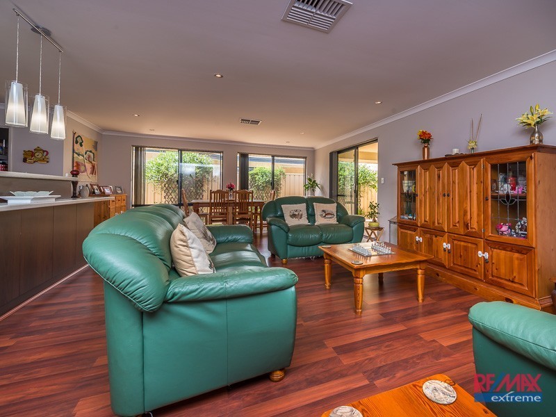 15 Cruiser Turn, Landsdale WA 6065