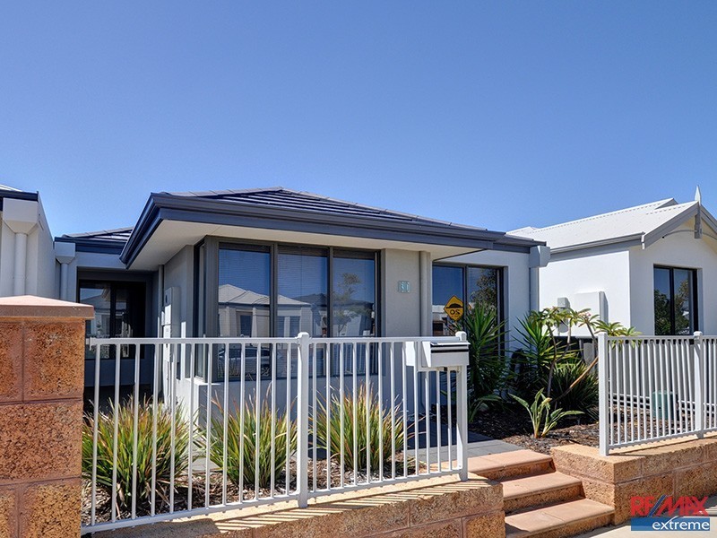 31 Sawtooth Bend, Banksia Grove WA 6031