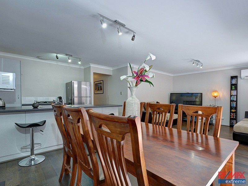 31 Sawtooth Bend, Banksia Grove WA 6031