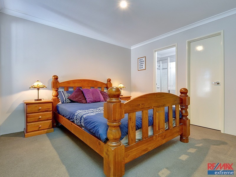 31 Sawtooth Bend, Banksia Grove WA 6031