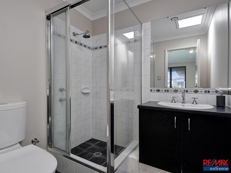 31 Sawtooth Bend, Banksia Grove WA 6031