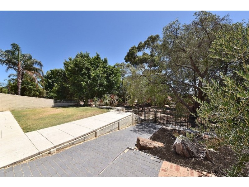 44 Wandearah Way, Kingsley WA 6026