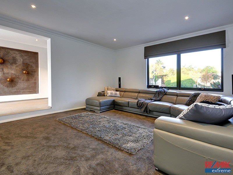 9 Brechin Court, Duncraig WA 6023