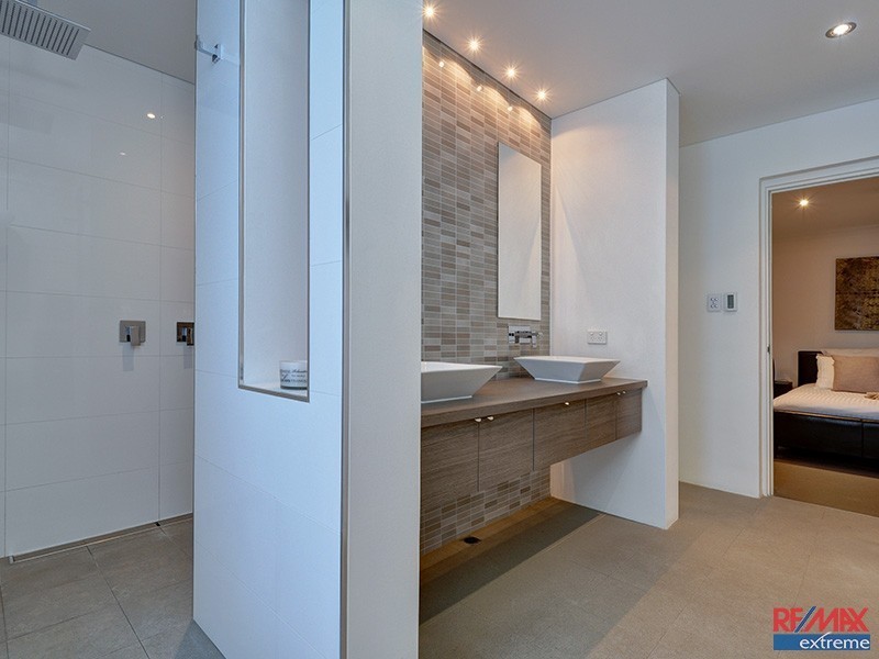 9 Brechin Court, Duncraig WA 6023