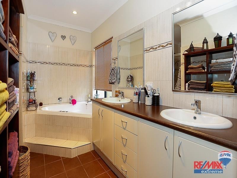 32 Tarbert Parade, Ridgewood WA 6030