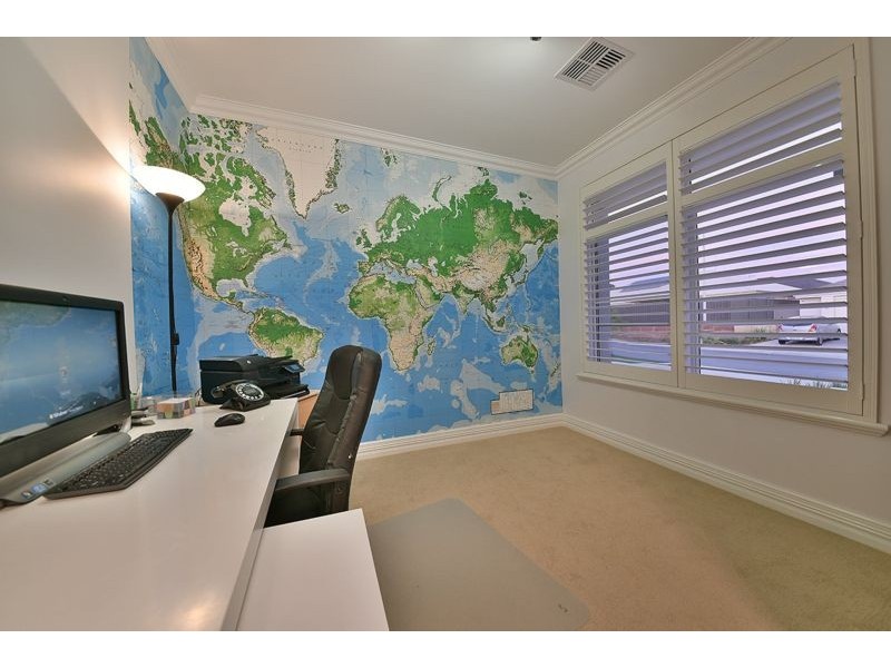 9 Fuchsia Street, Carramar WA 6031