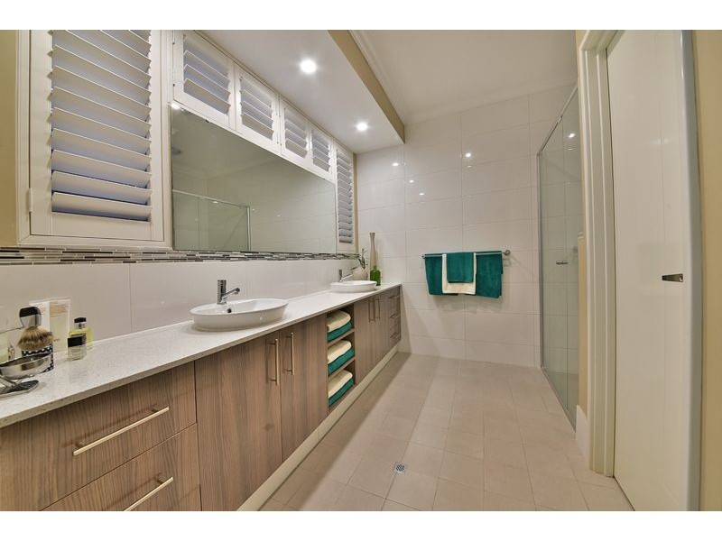 9 Fuchsia Street, Carramar WA 6031