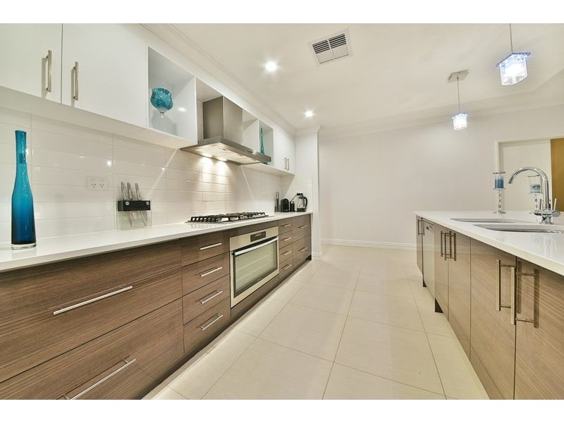 9 Fuchsia Street, Carramar WA 6031