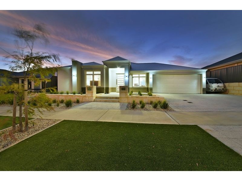 9 Fuchsia Street, Carramar WA 6031