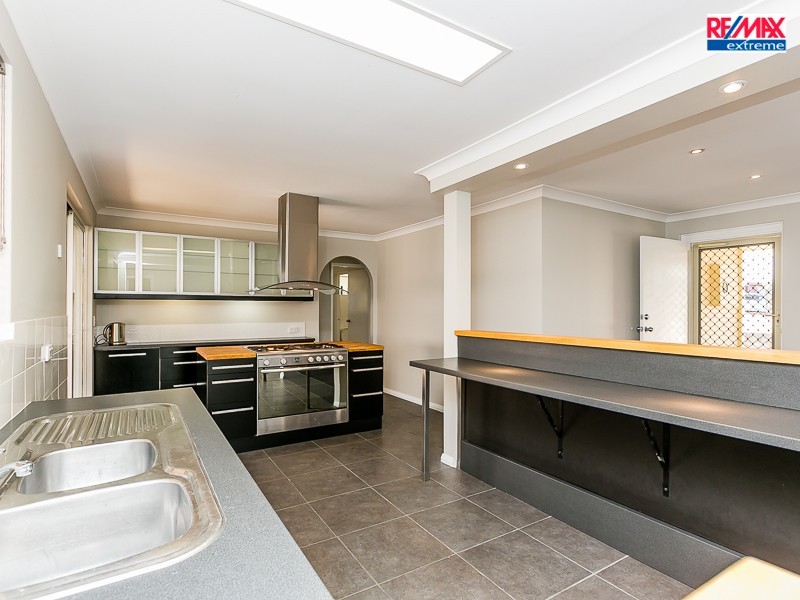 10 Balmain Way, Heathridge WA 6027