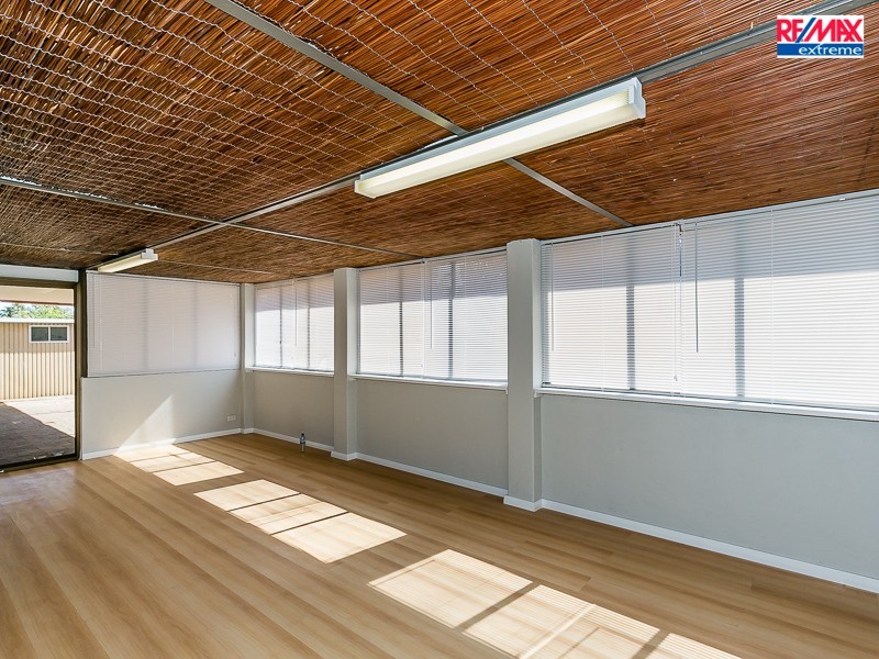 10 Balmain Way, Heathridge WA 6027