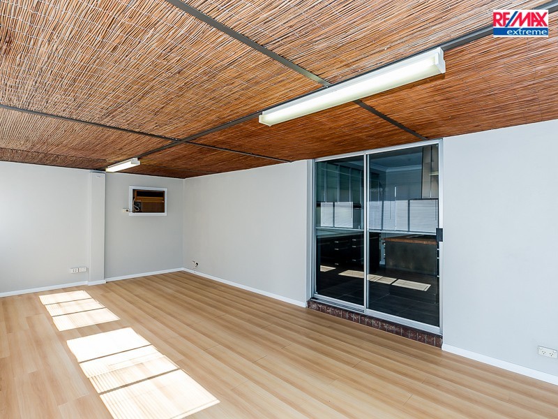 10 Balmain Way, Heathridge WA 6027