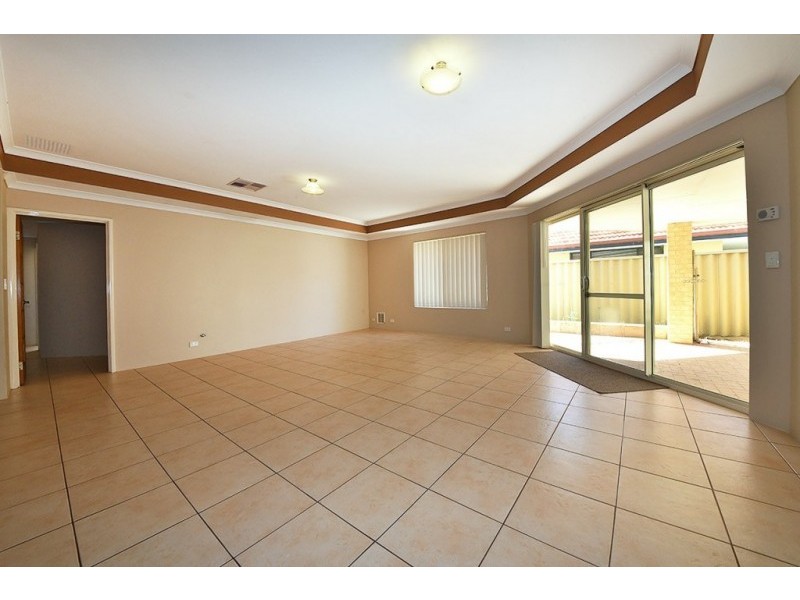 34 Ammanford Crescent, Butler WA 6036