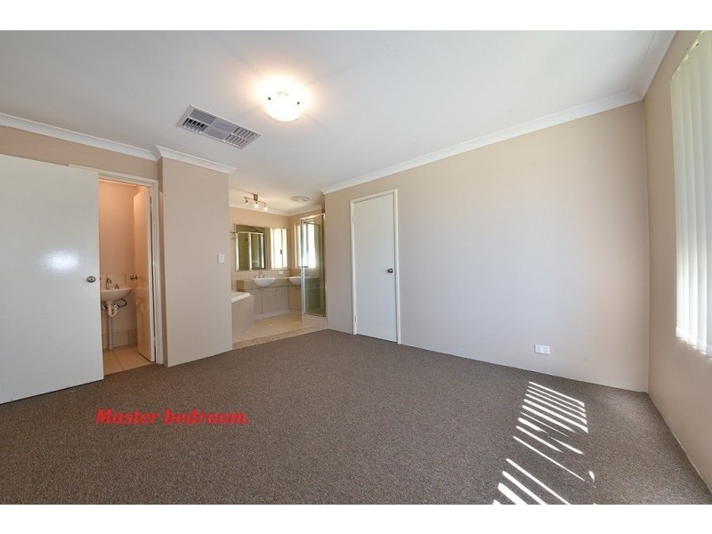 34 Ammanford Crescent, Butler WA 6036