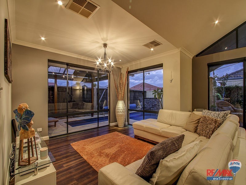 1 Writtle Street, Butler WA 6036