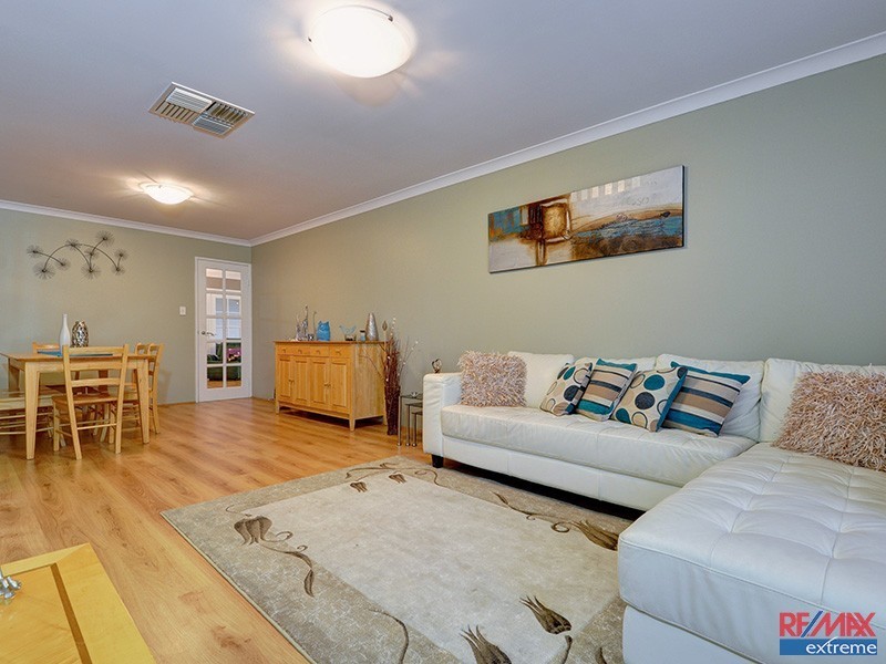 122 Manchester Drive, Hocking WA 6065