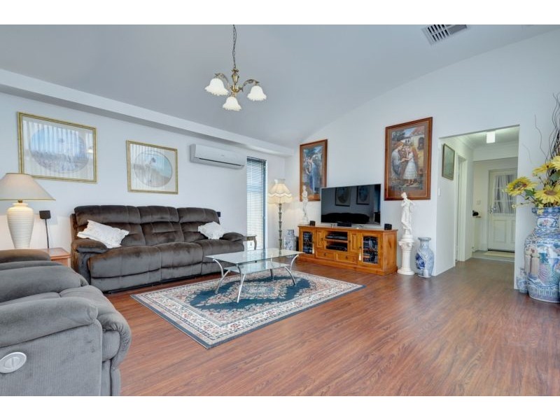 29 Salishan Street, Clarkson WA 6030