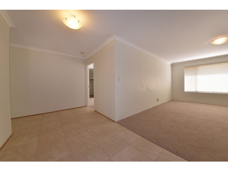 4 Harden Park Trail, Carramar WA 6031