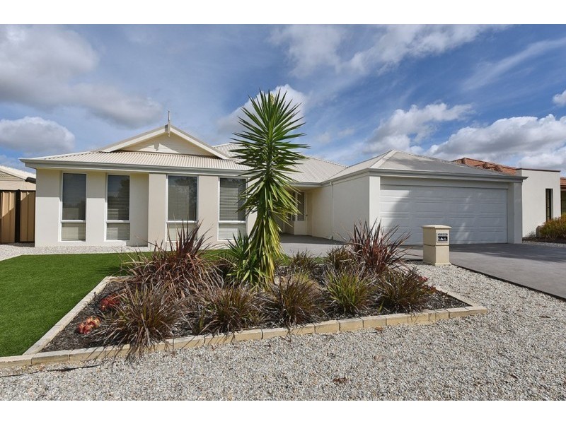 4 Harden Park Trail, Carramar WA 6031