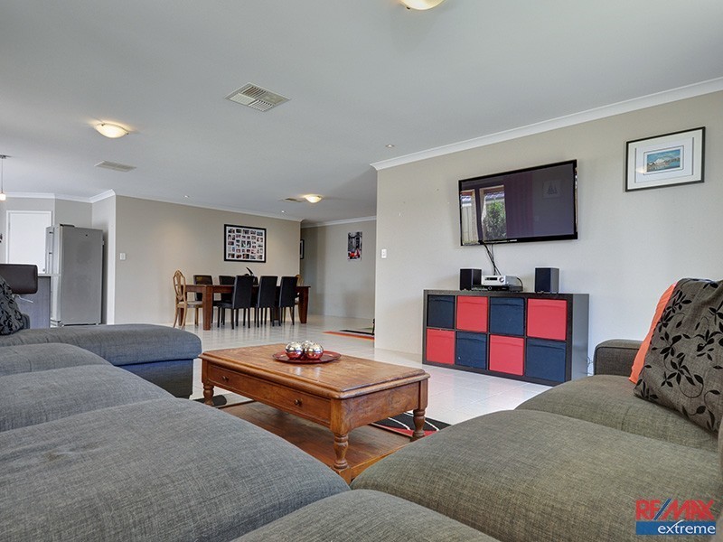 20 Osaka Loop, Hocking WA 6065