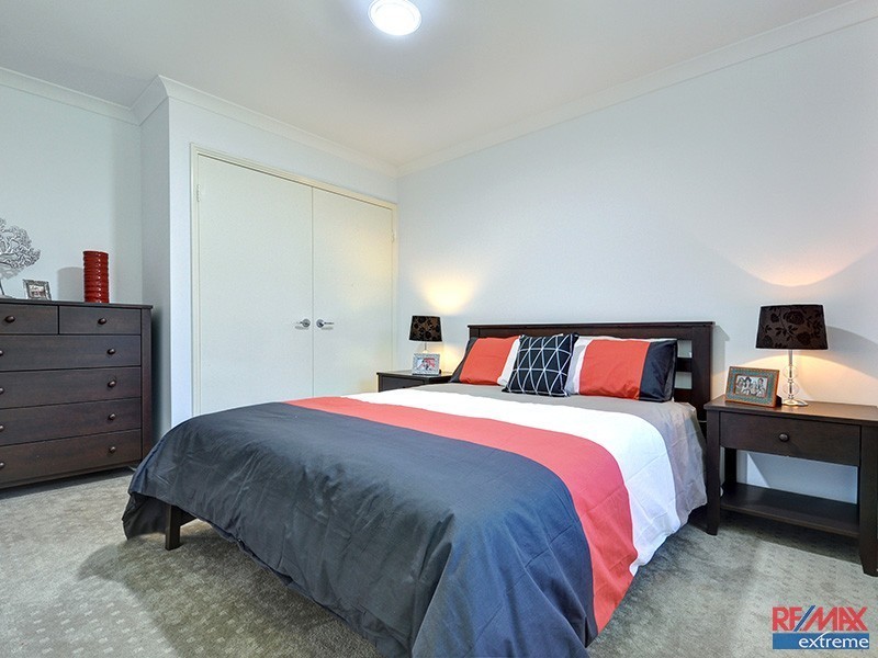 12 Salzburg Way, Wanneroo WA 6065