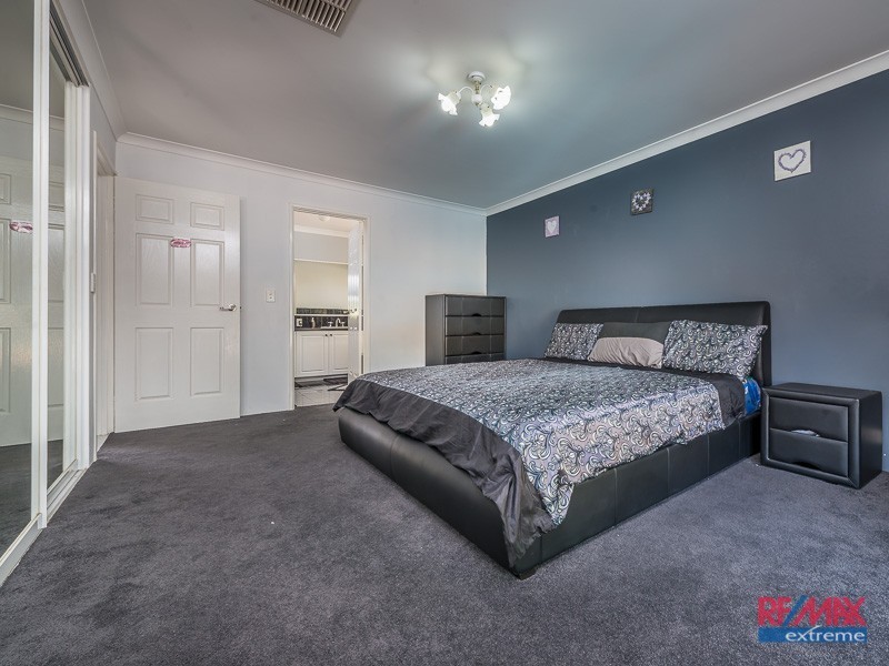 5 Peaceful Close, Marangaroo WA 6064