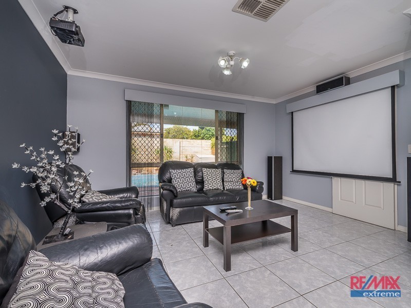 5 Peaceful Close, Marangaroo WA 6064